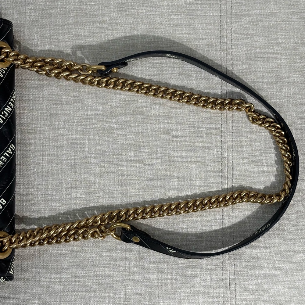 GUCCI Black Leather GG Marmont Shoulder Bag with Balenciaga Print Medium GHW - Picture 12 of 17